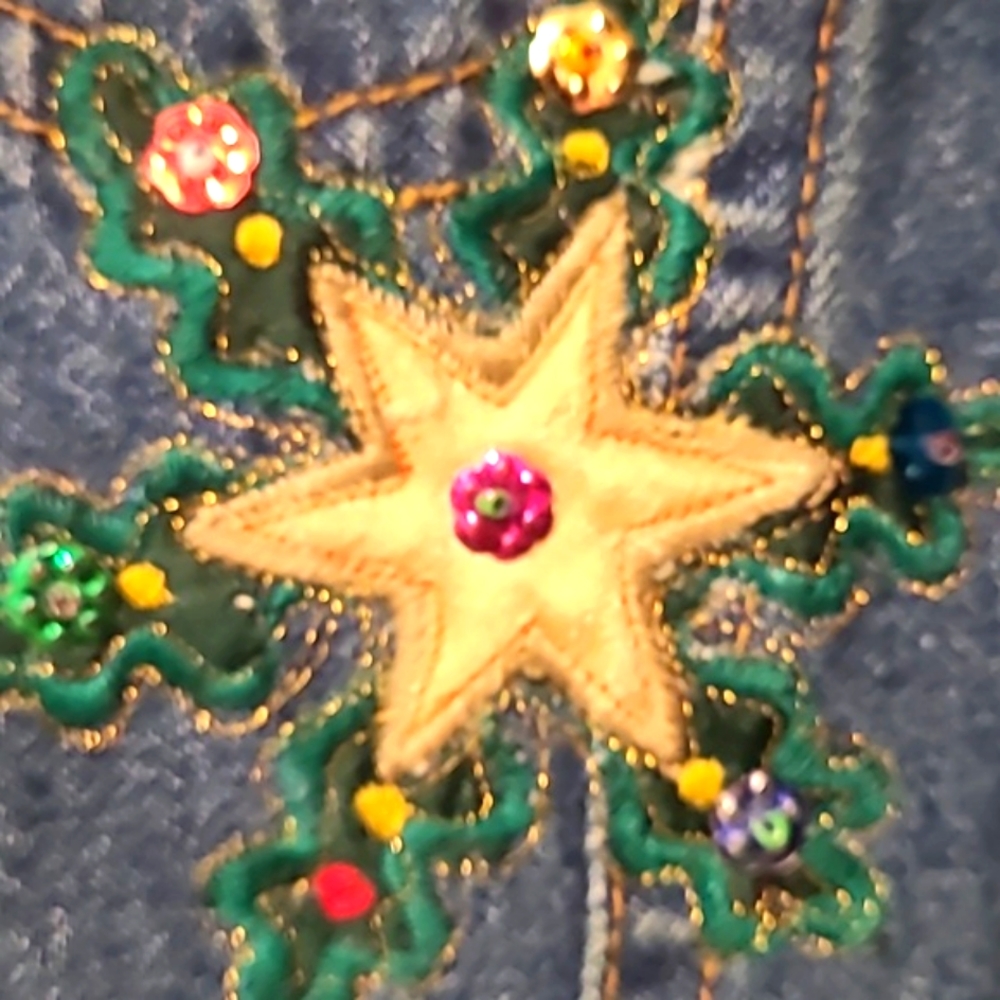 🎄FESTIVE "LIFESTYLE" HOLIDAY EMBELLISHED DENIM JACKET- LIKE NEW!🎄LARGE - Picture 6 of 12